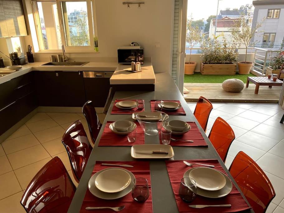 אתונה Spacious And Sunkissed 3Br & 2 Bathrooms Apartment מראה חיצוני תמונה