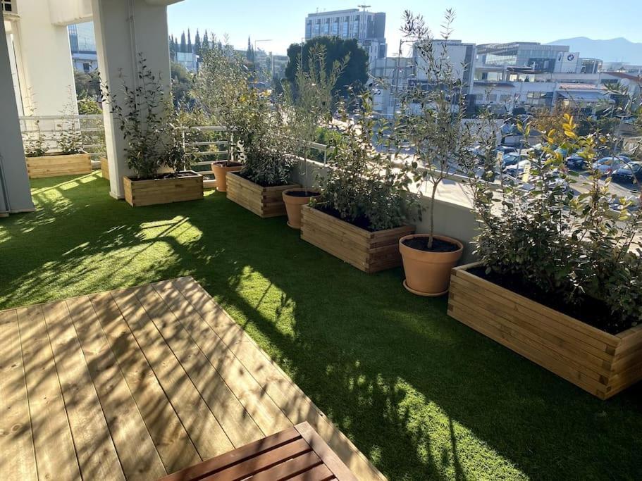 אתונה Spacious And Sunkissed 3Br & 2 Bathrooms Apartment מראה חיצוני תמונה