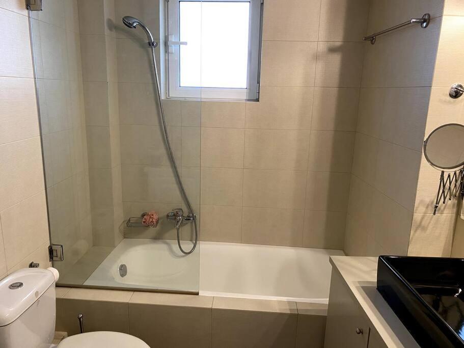 אתונה Spacious And Sunkissed 3Br & 2 Bathrooms Apartment מראה חיצוני תמונה