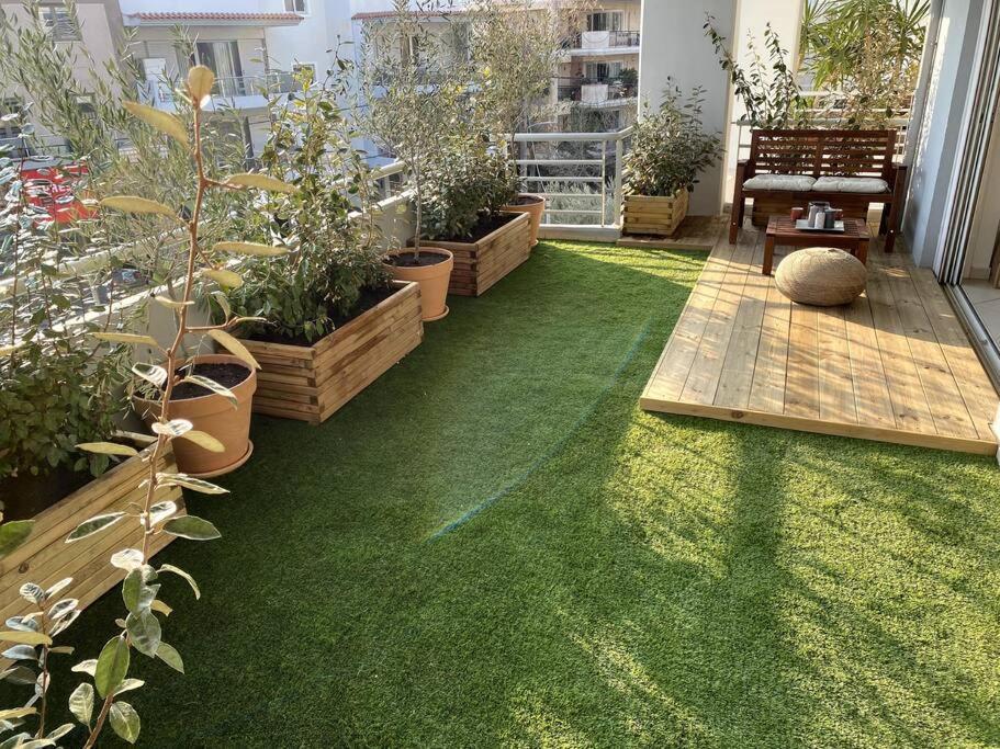 אתונה Spacious And Sunkissed 3Br & 2 Bathrooms Apartment מראה חיצוני תמונה