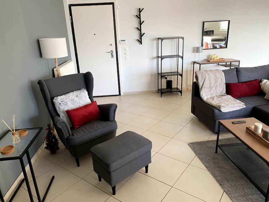 אתונה Spacious And Sunkissed 3Br & 2 Bathrooms Apartment מראה חיצוני תמונה
